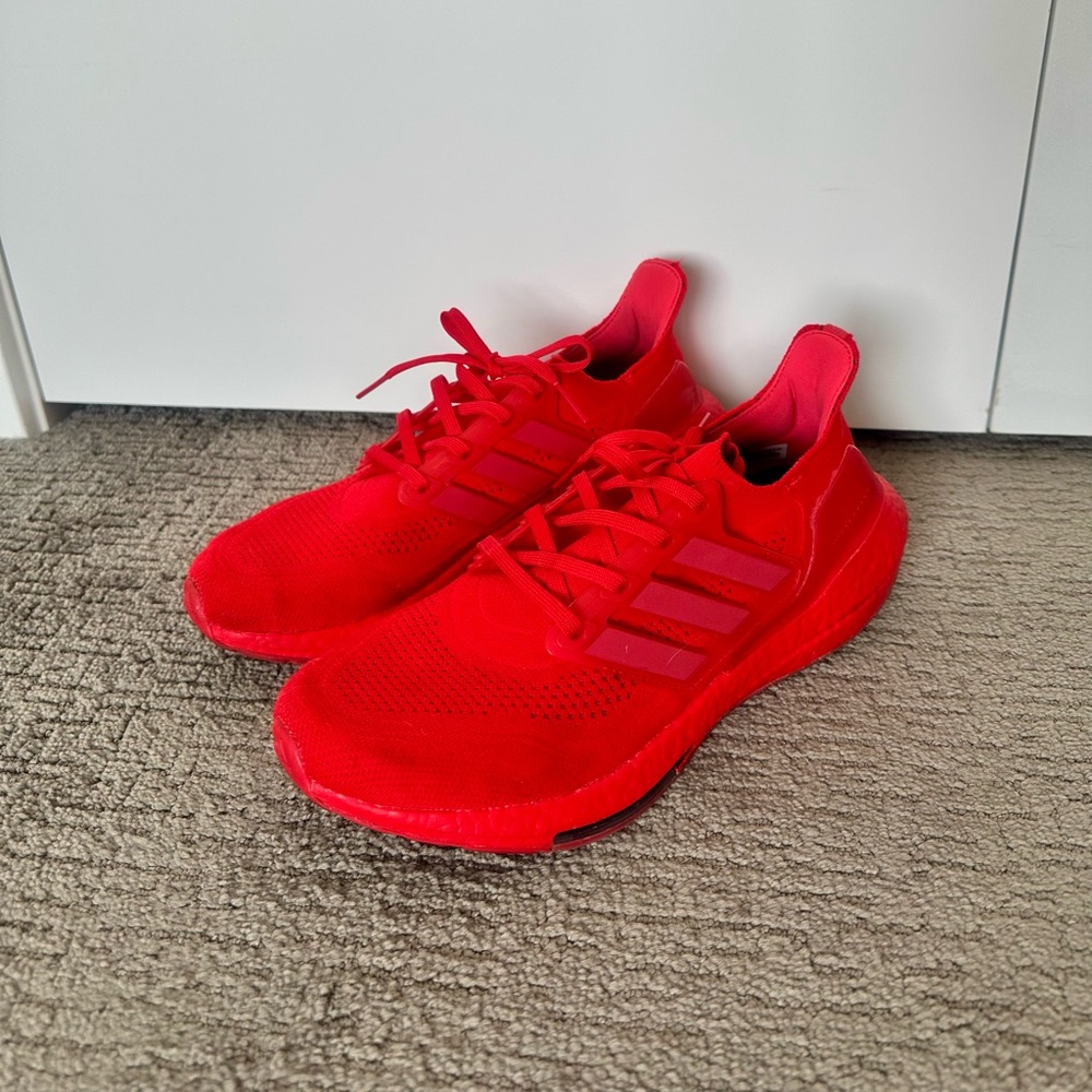 Adidas Ultraboost Men’s Running Shoes – Size 10